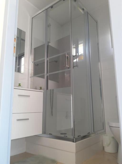 Maison Dans Une Propriete Avec Une Cour Corneilhan Εξωτερικό φωτογραφία