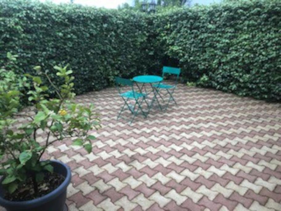Maison Dans Une Propriete Avec Une Cour Corneilhan Εξωτερικό φωτογραφία